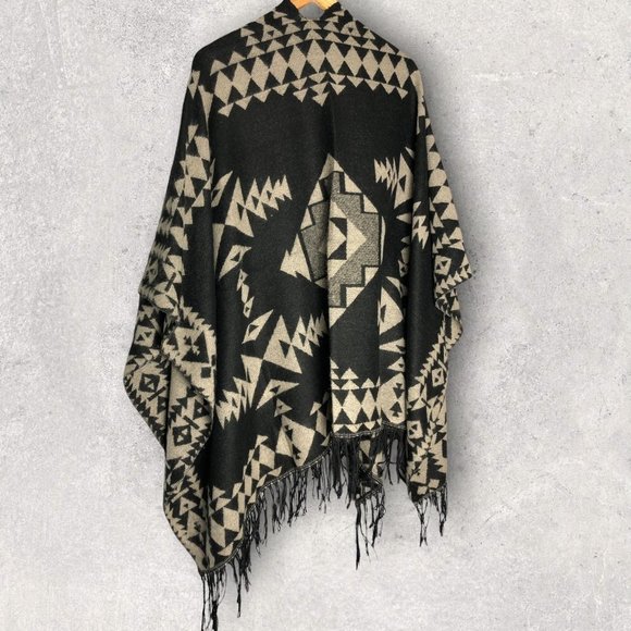 Geometric Patterned Black and Cream Poncho - Picture 2 of 5